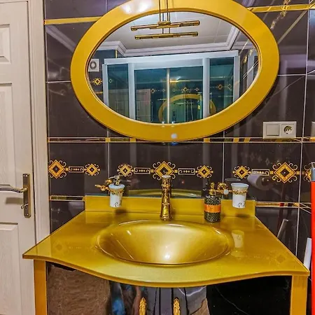 Appartement Besiktasin Kalbinde 2+1 Jakuzili Istambul